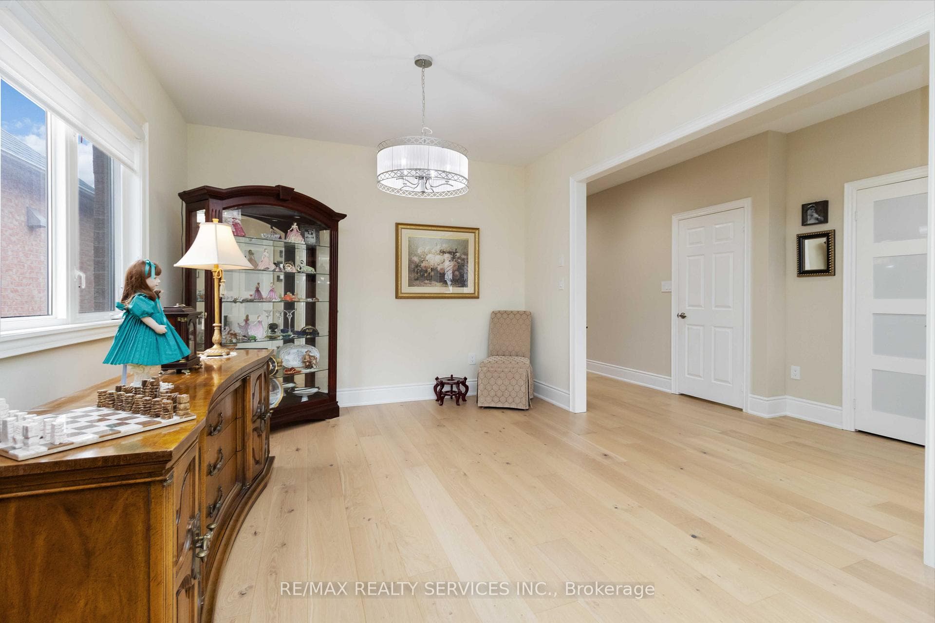 15 Valleystream Circle photo 13