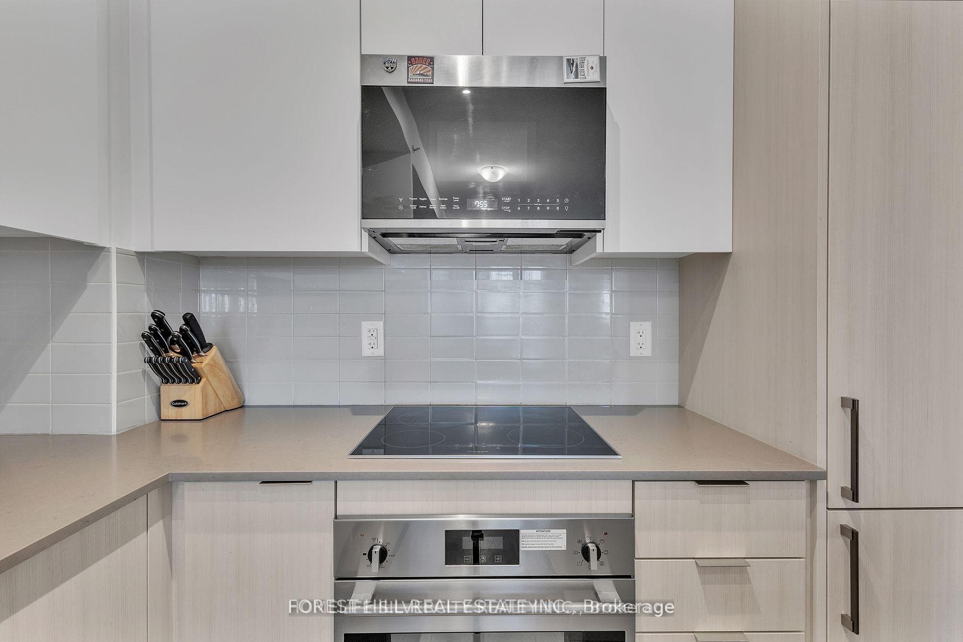 2481 Taunton Road Unit 704 photo 15