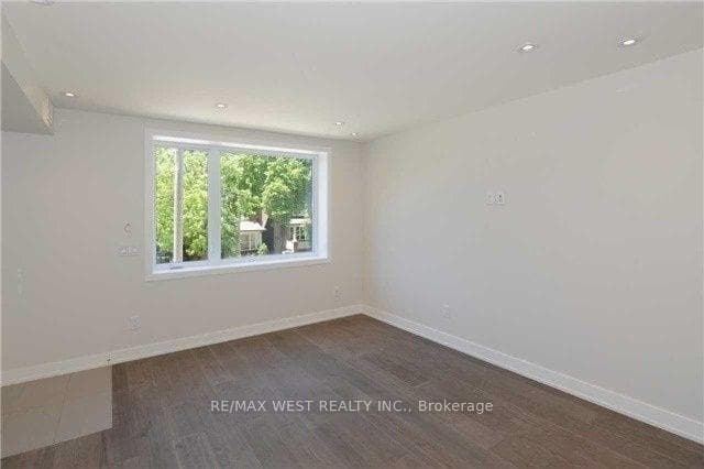 167 Quebec Avenue Unit 2nd Fl photo 10
