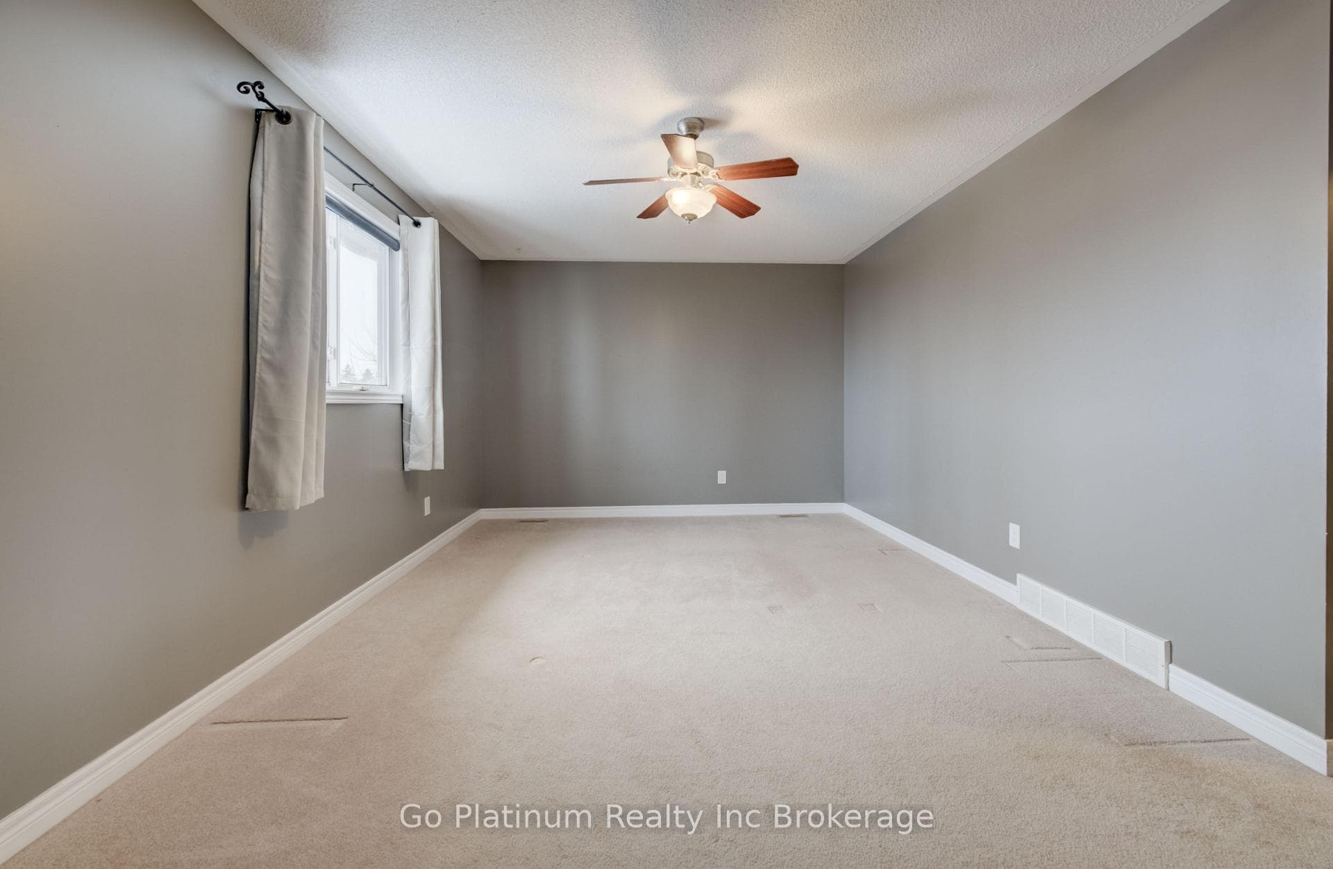 257 Falcon Drive photo 18