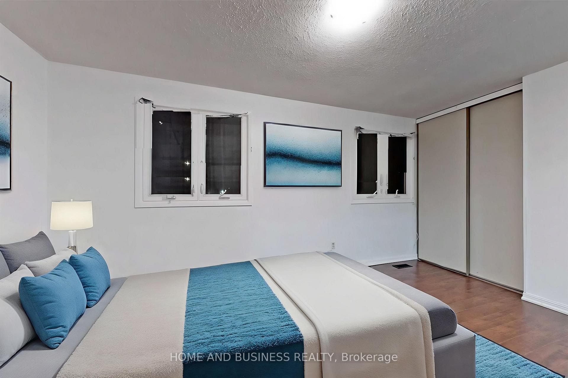 31 Greenleaf Crescent Unit Upper photo 10