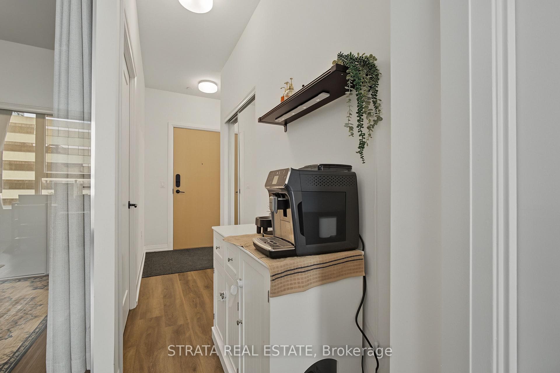 280 Dundas Street Unit 403 photo 15