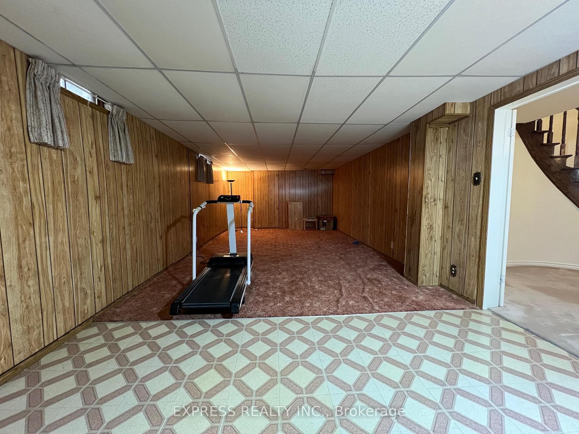 16 Hanover Court photo 13