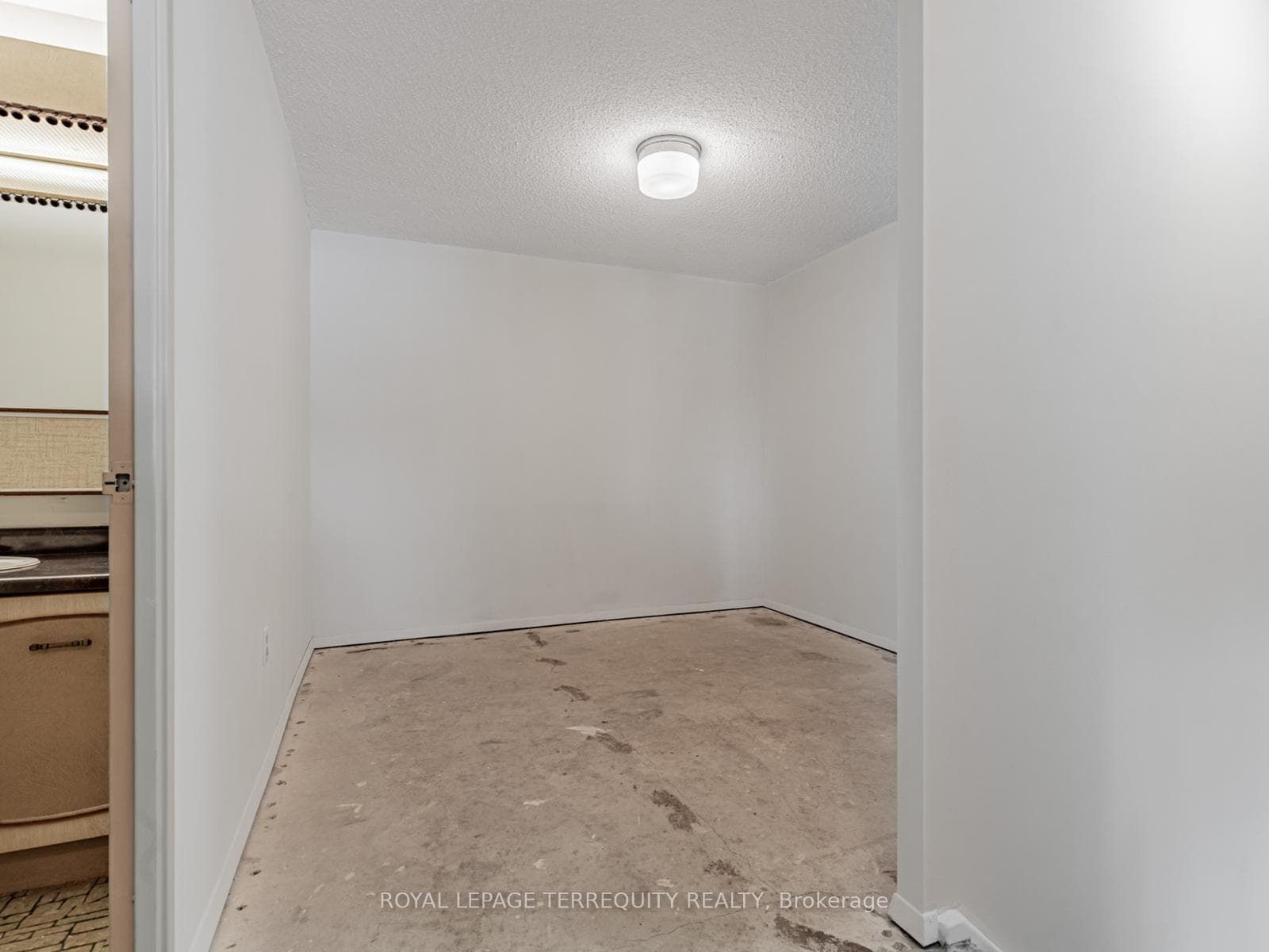 4005 Don Mills Road Unit 233 photo 17