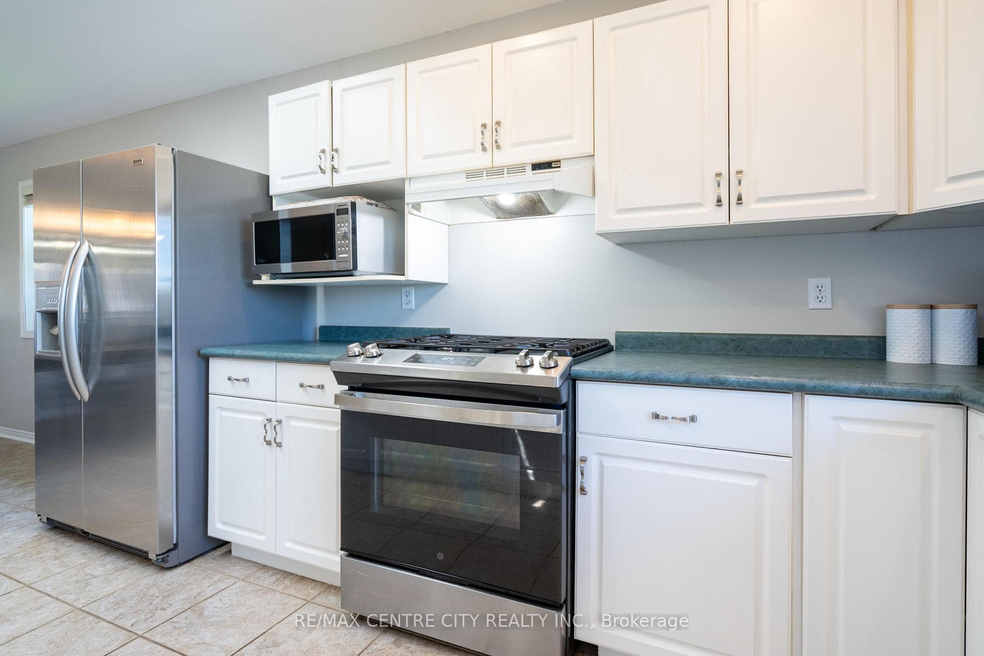 25 Willow Crescent photo 25