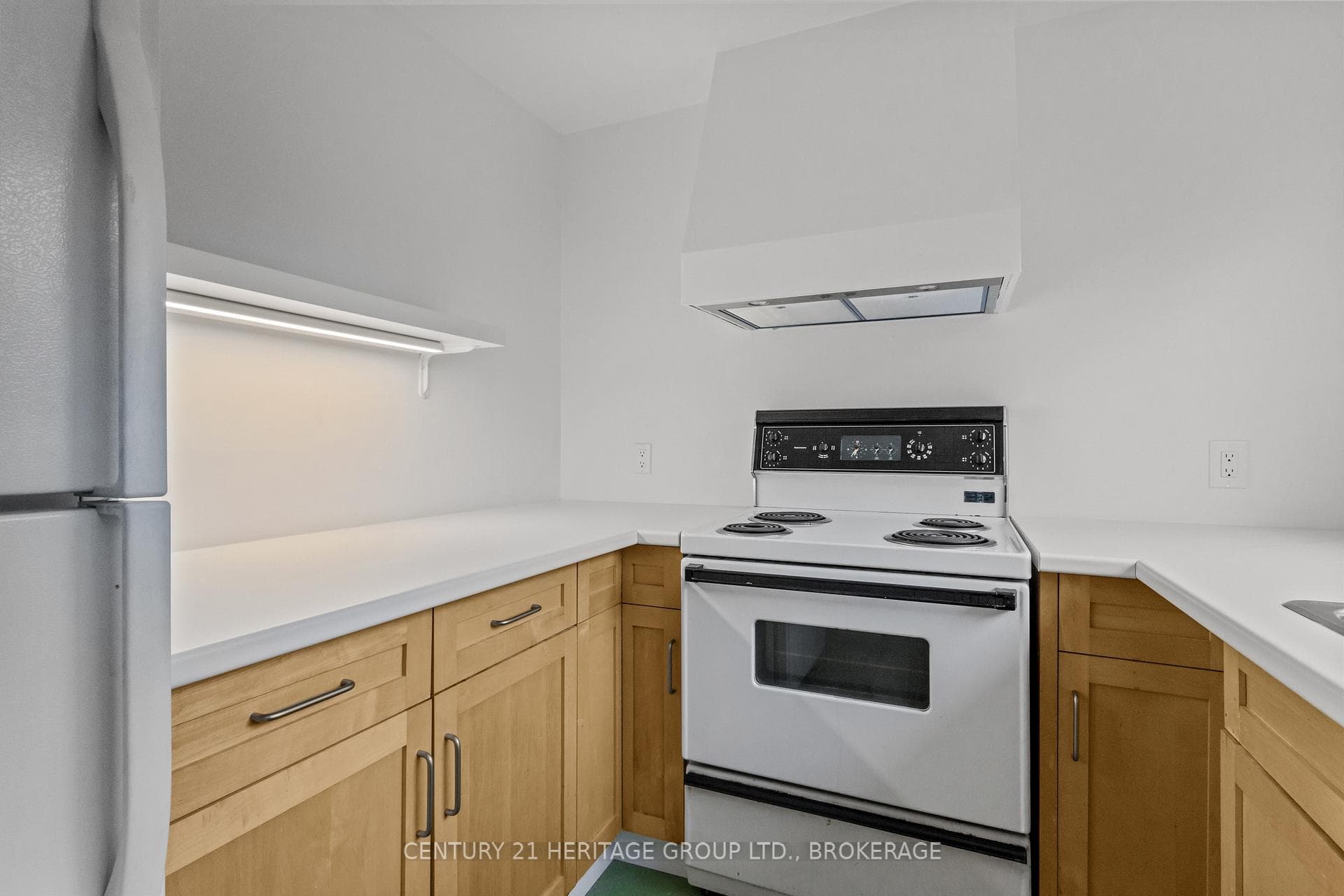 625 King Street photo 22