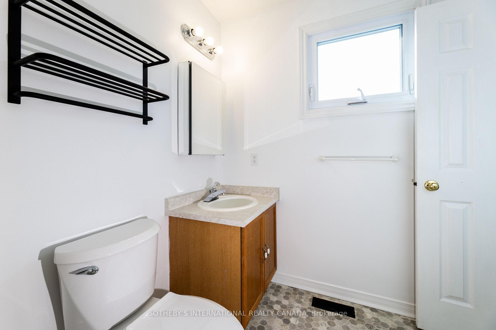 Primary ensuite