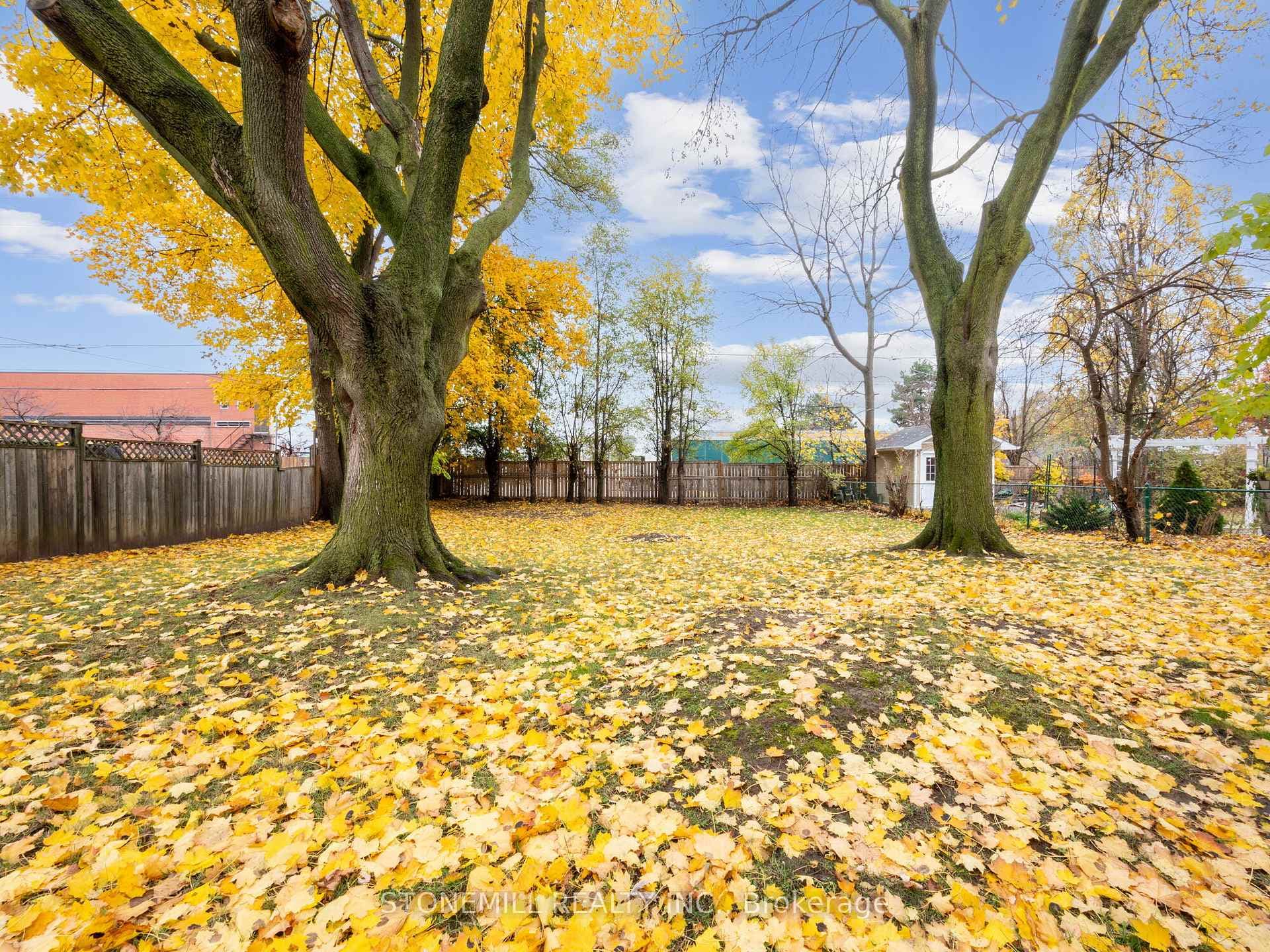1020 Henley Road photo 35