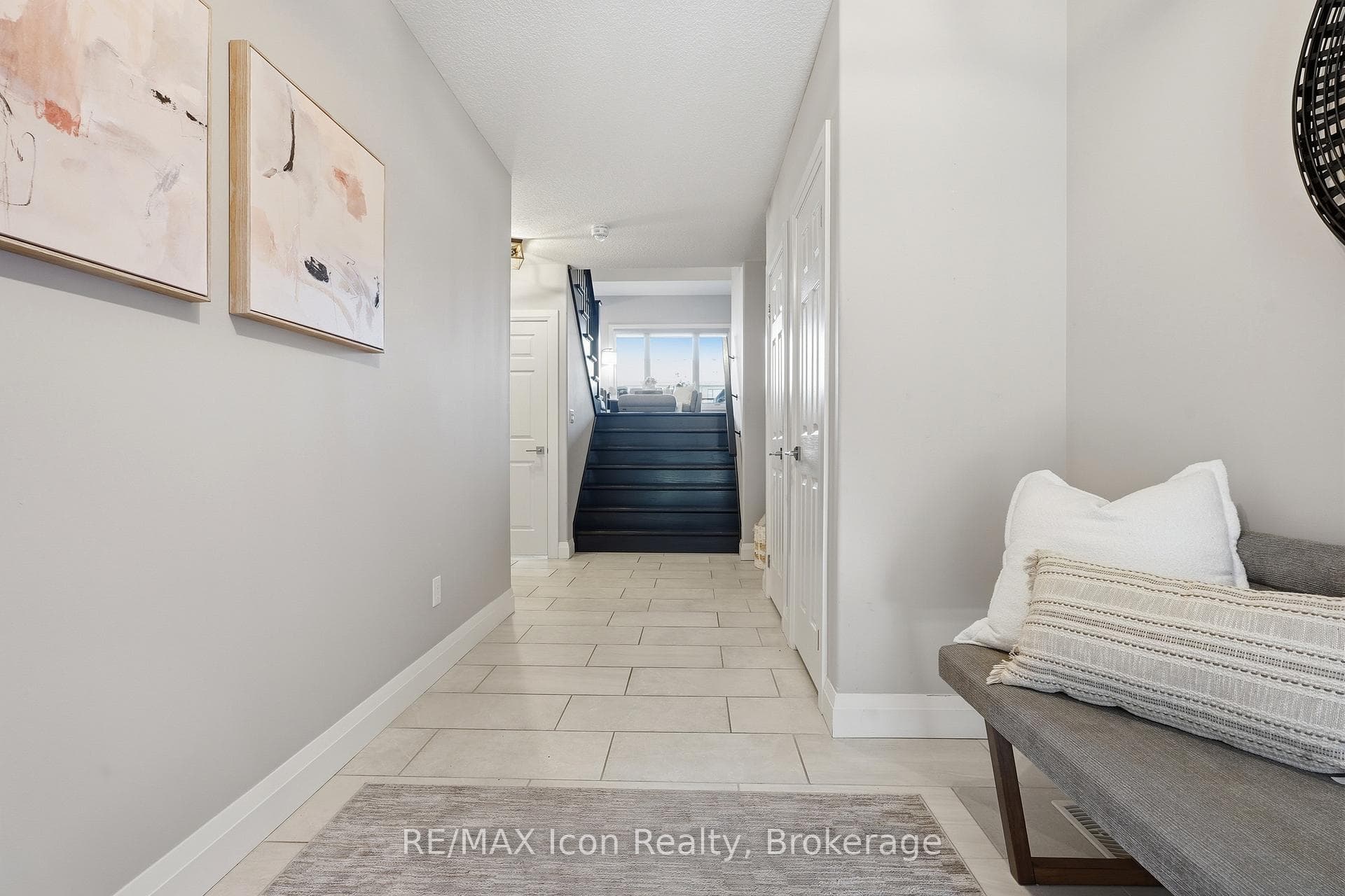 Entry way