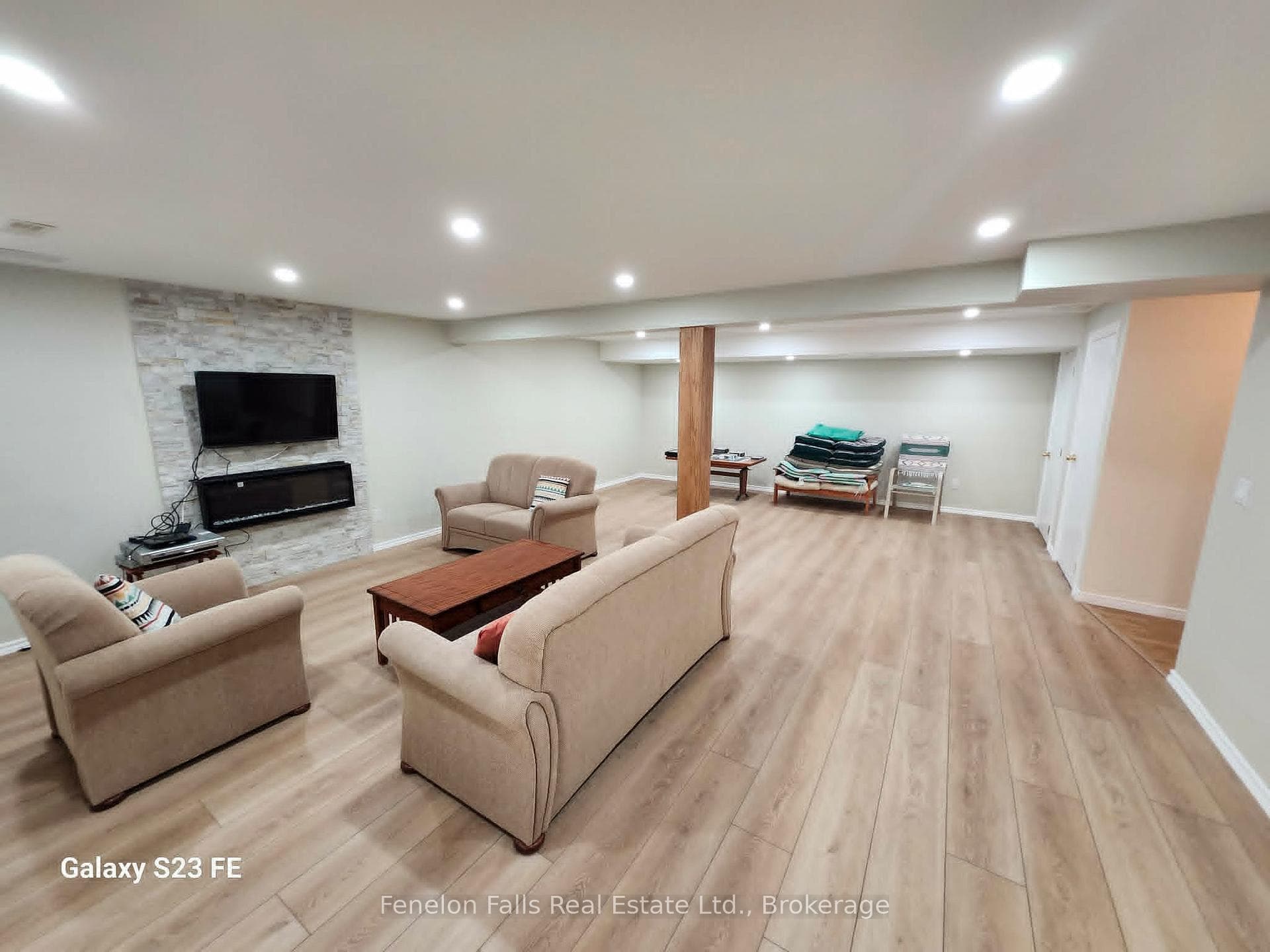 226 Francis Street photo 18
