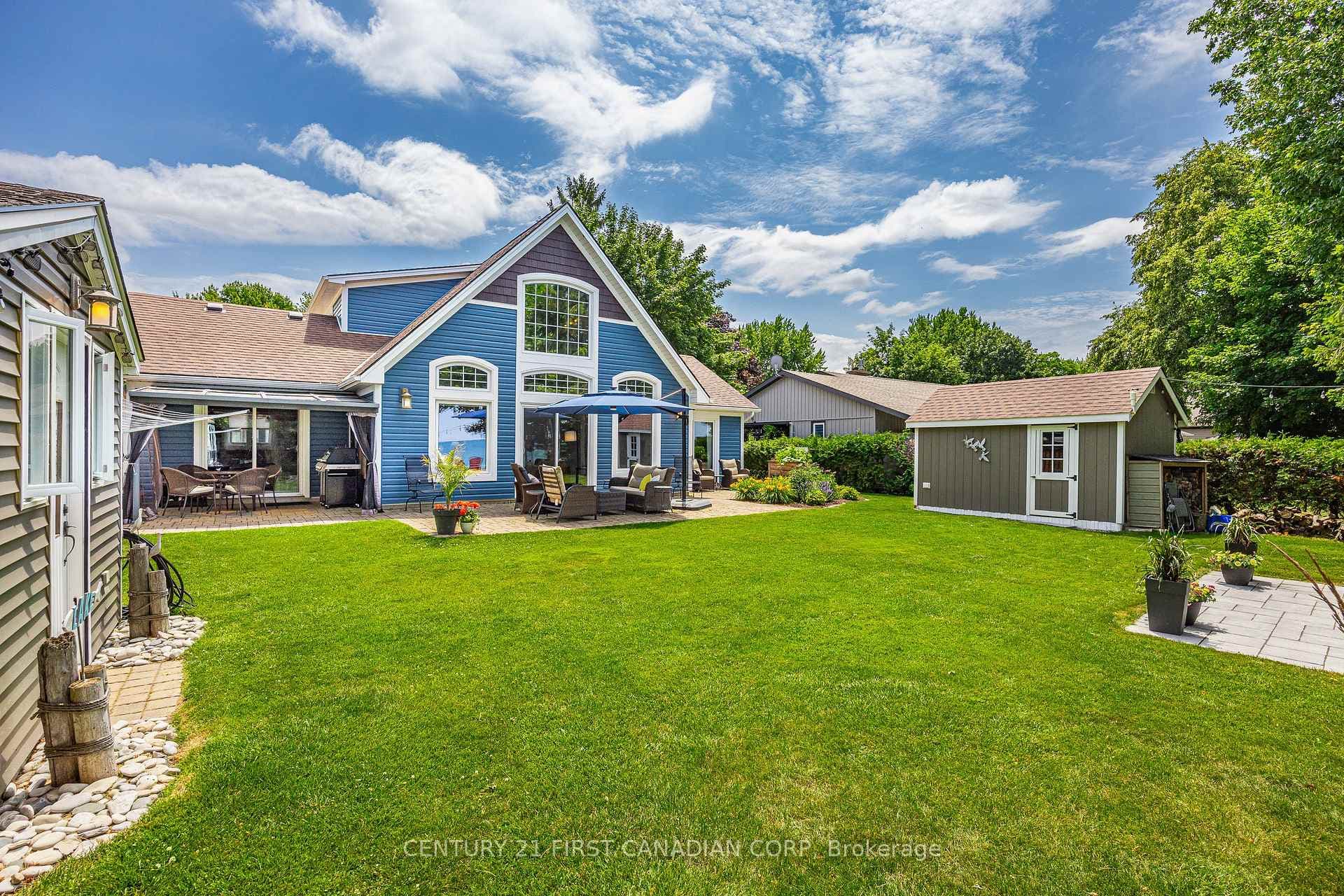 71257 Elizabeth Street photo 36
