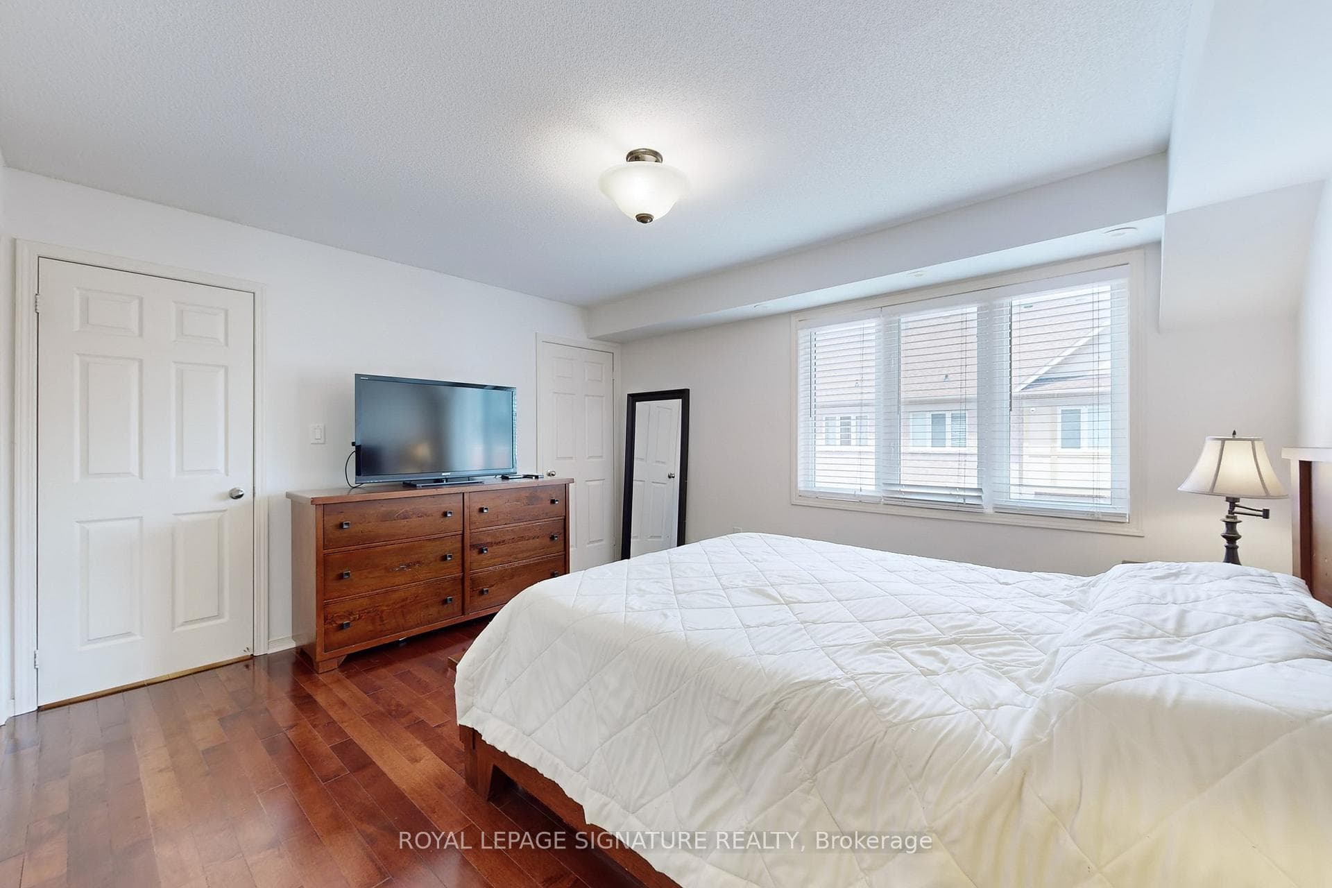 140 Louisbourg Way photo 14