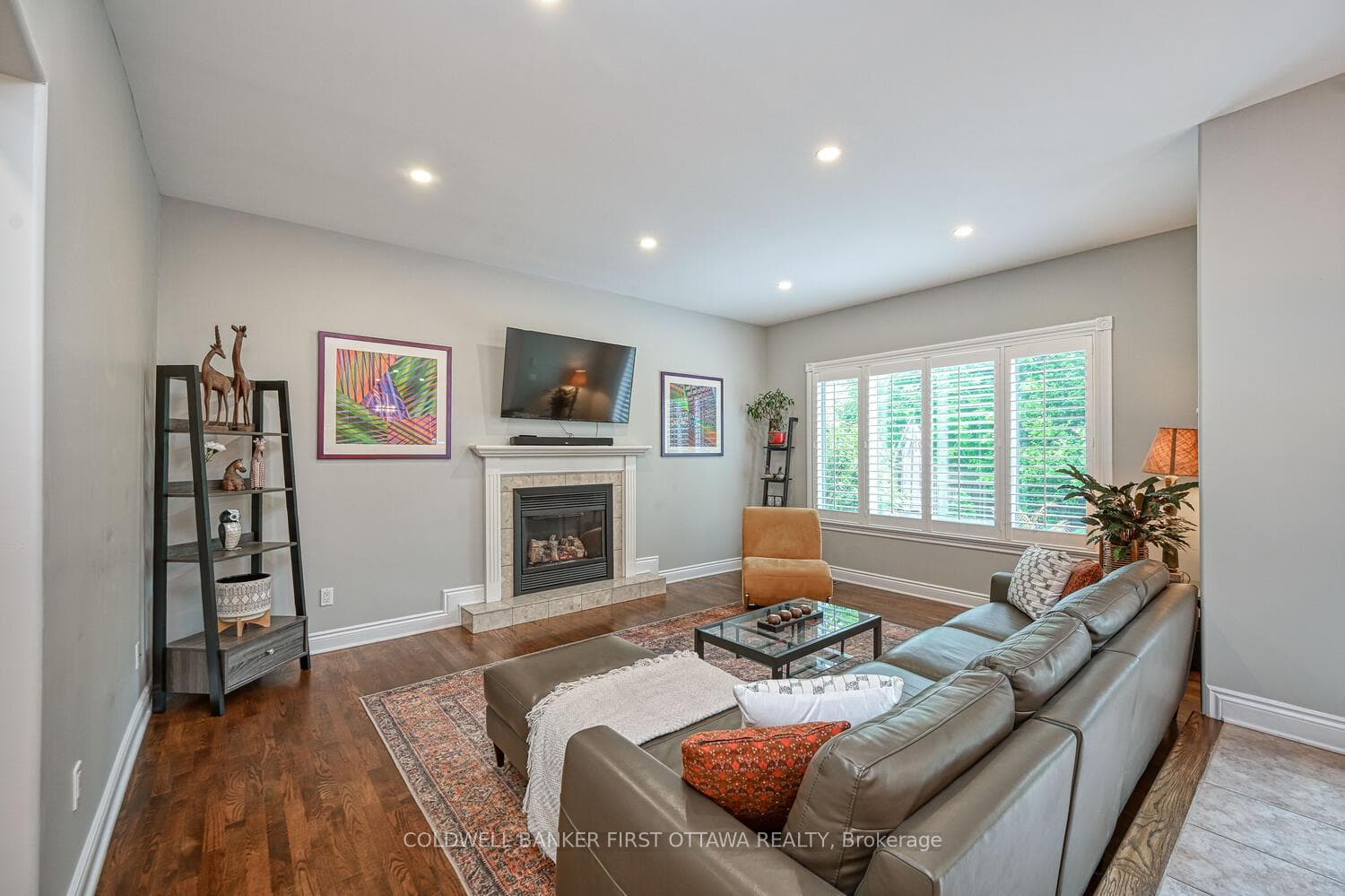 105 Sirocco Crescent photo 10