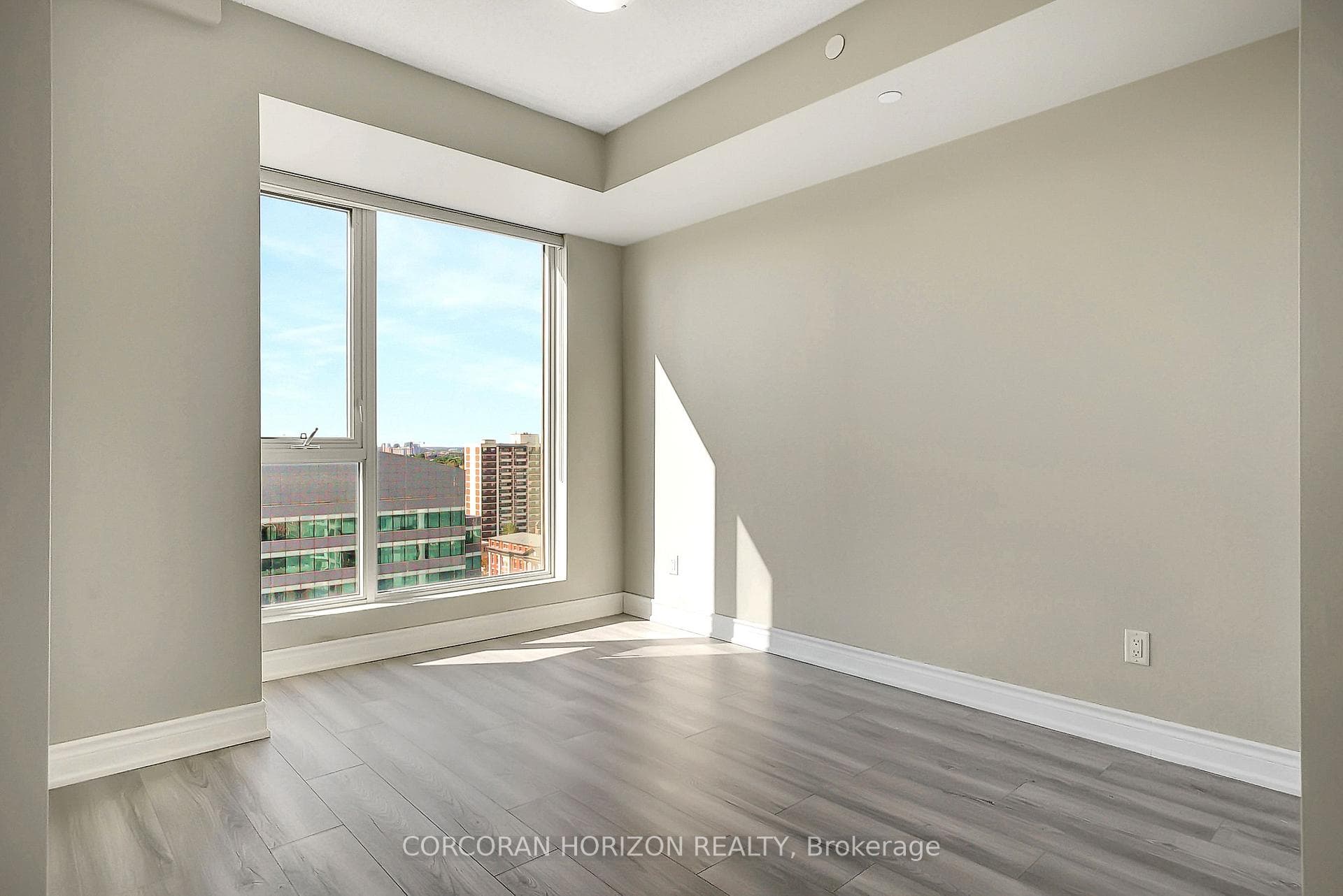 55 Duke Street Unit 1409 photo 21