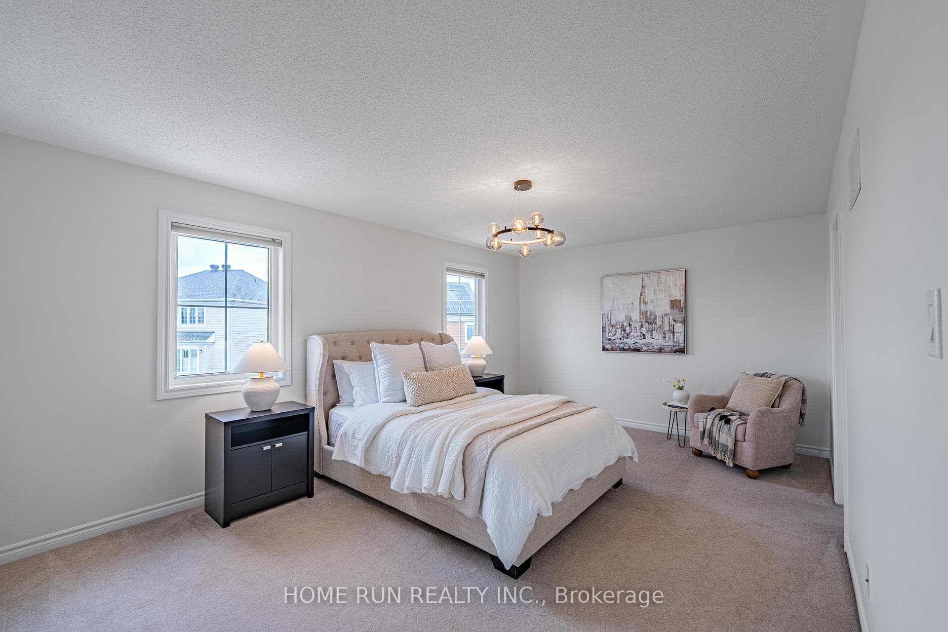 572 Dundonald Drive photo 24