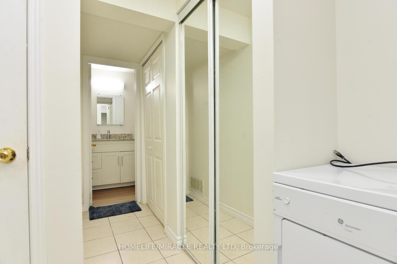 80 Jill Crescent photo 34