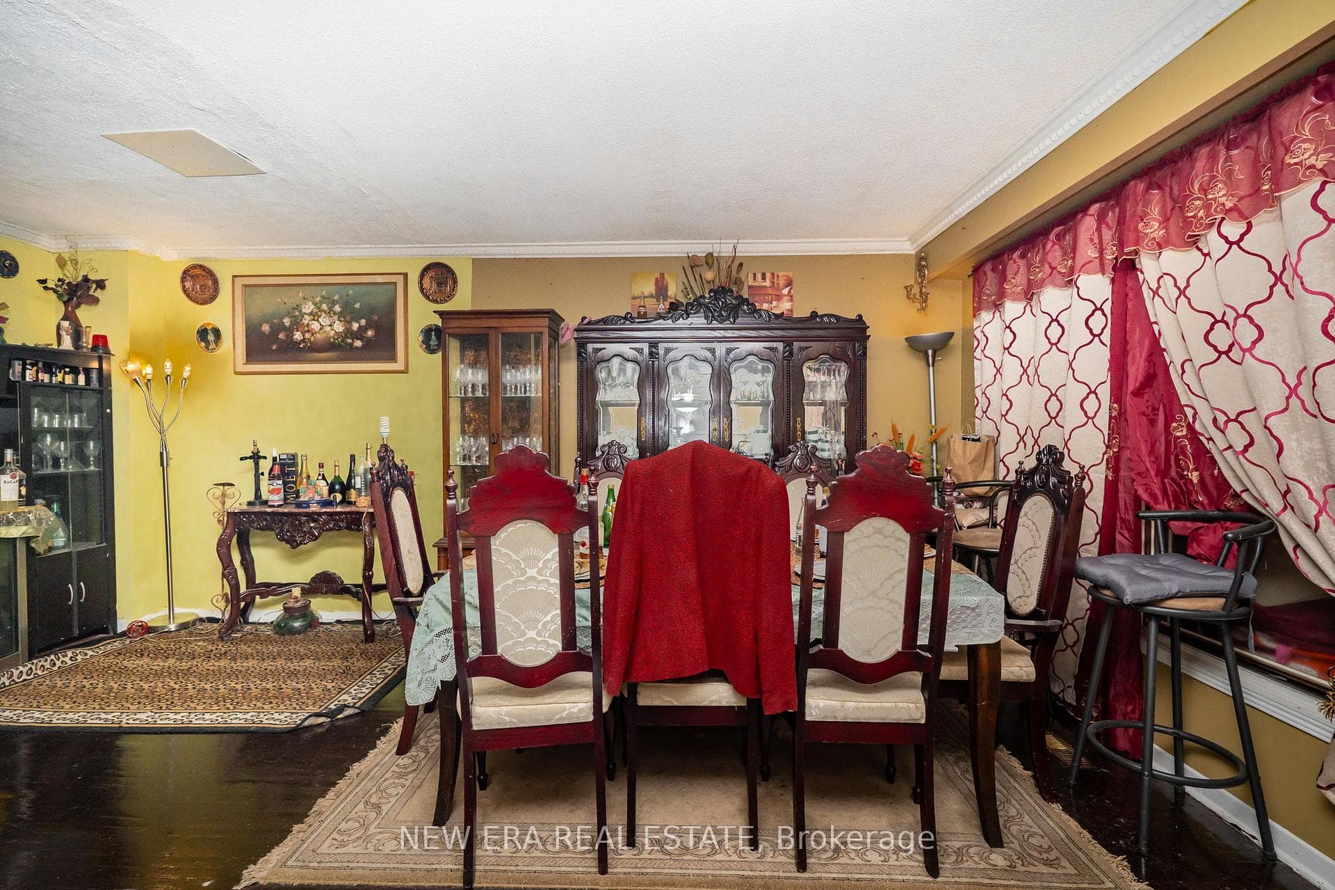 916 Stainton Drive photo 8