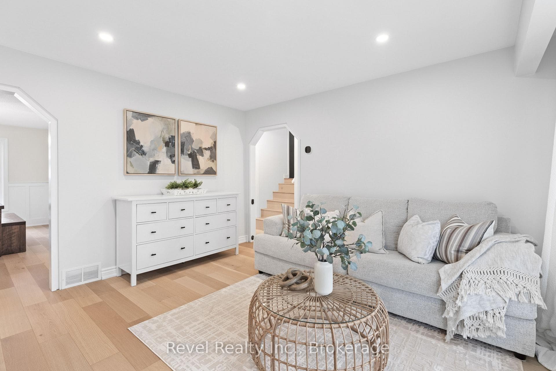336 Meadow Street photo 8