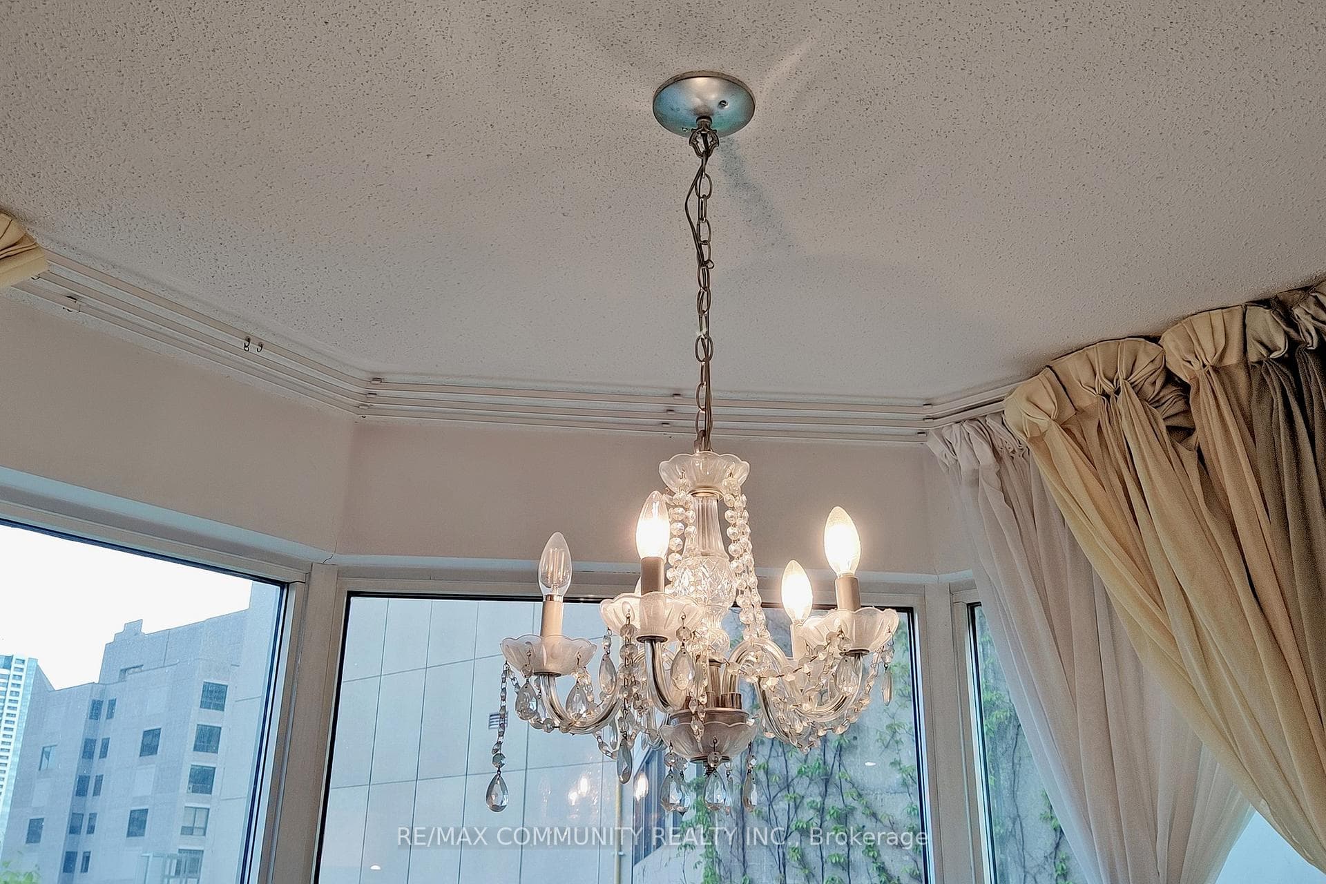 8 Park Road Unit 1612 photo 18