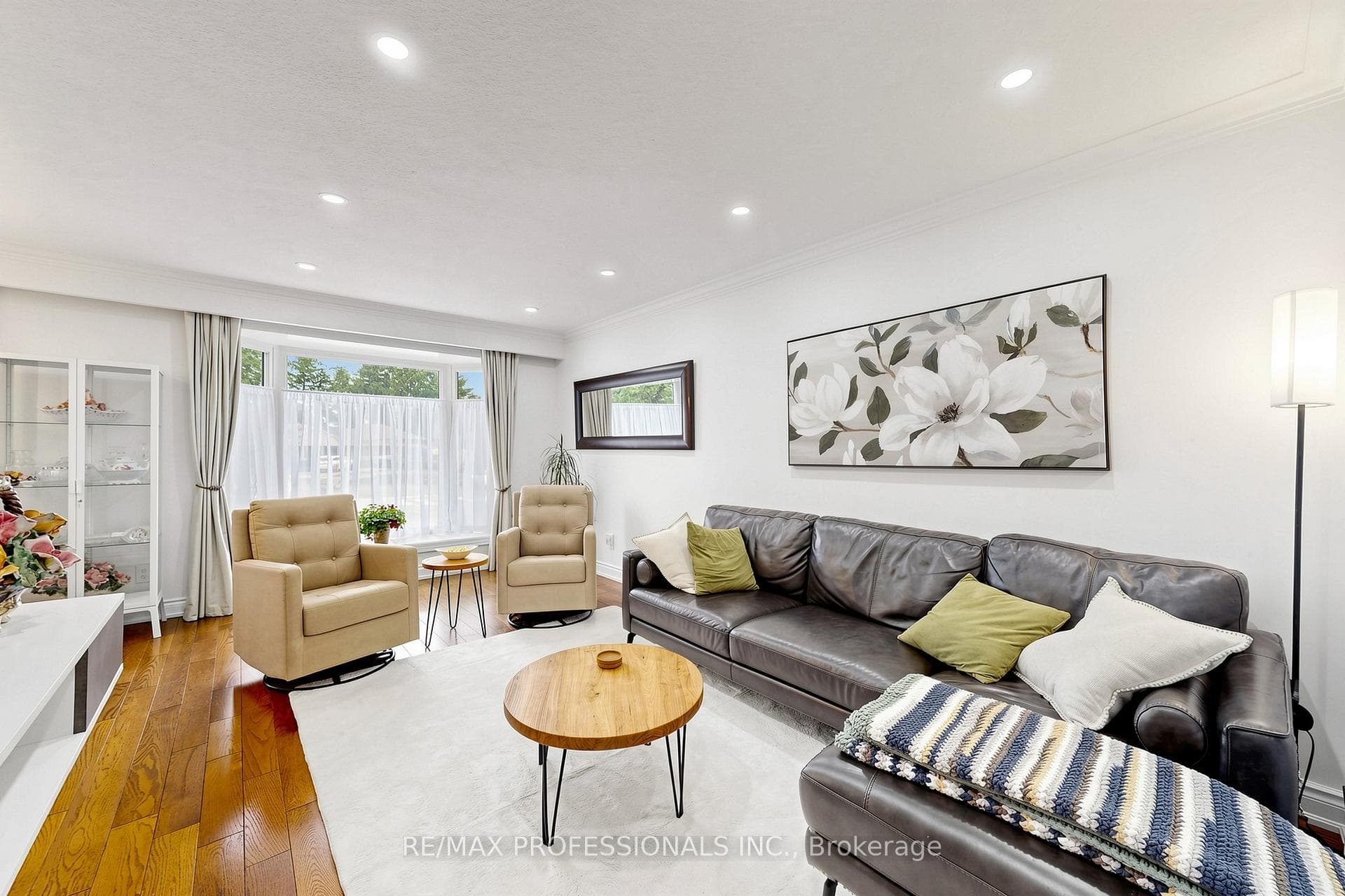 17 Barwell Crescent photo 2