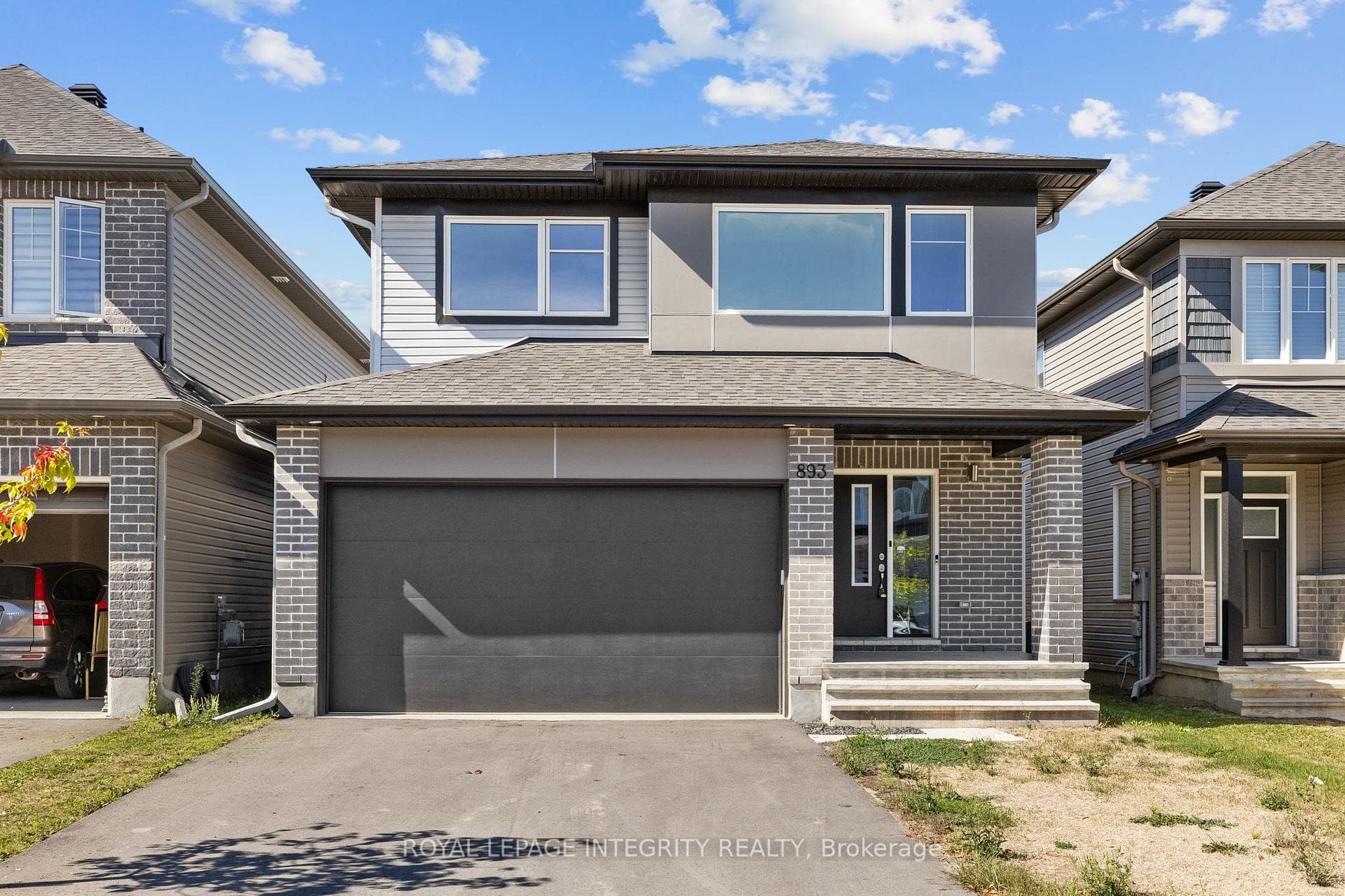 893 Sendero Way photo 1