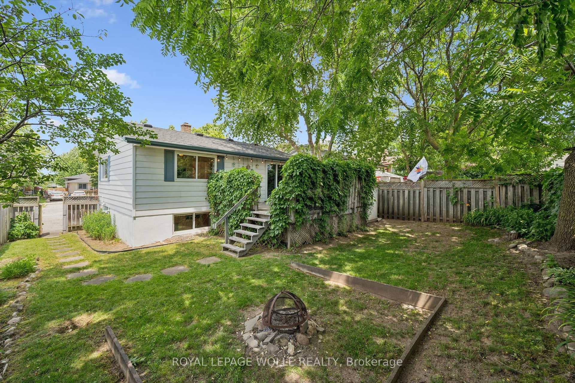 39 Shea Crescent photo 35