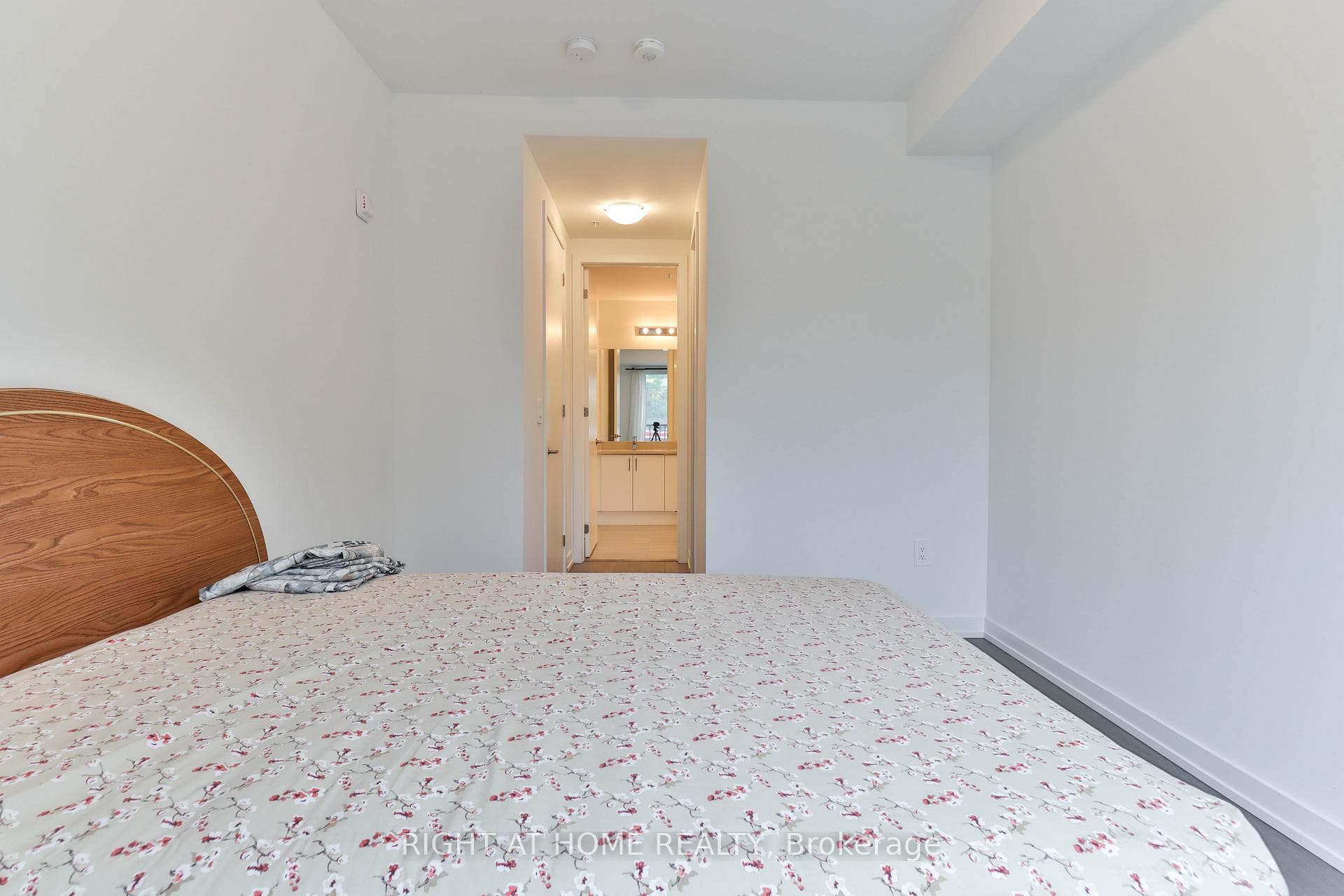1682 Victoria Park Avenue Unit B222 photo 13