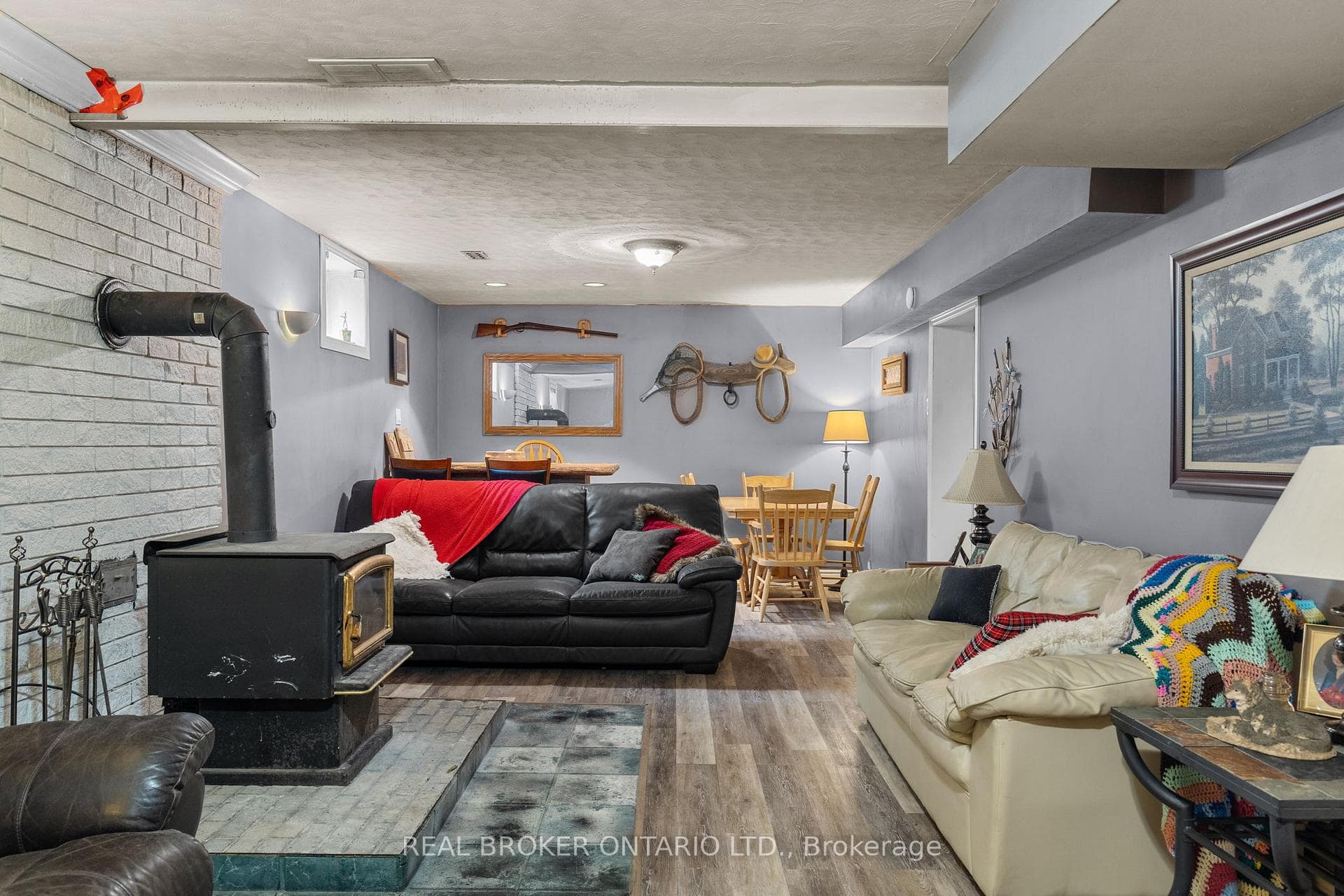 2819 Old Orchard Road photo 25