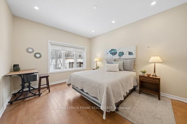 38 Fred Barnard Way photo 11