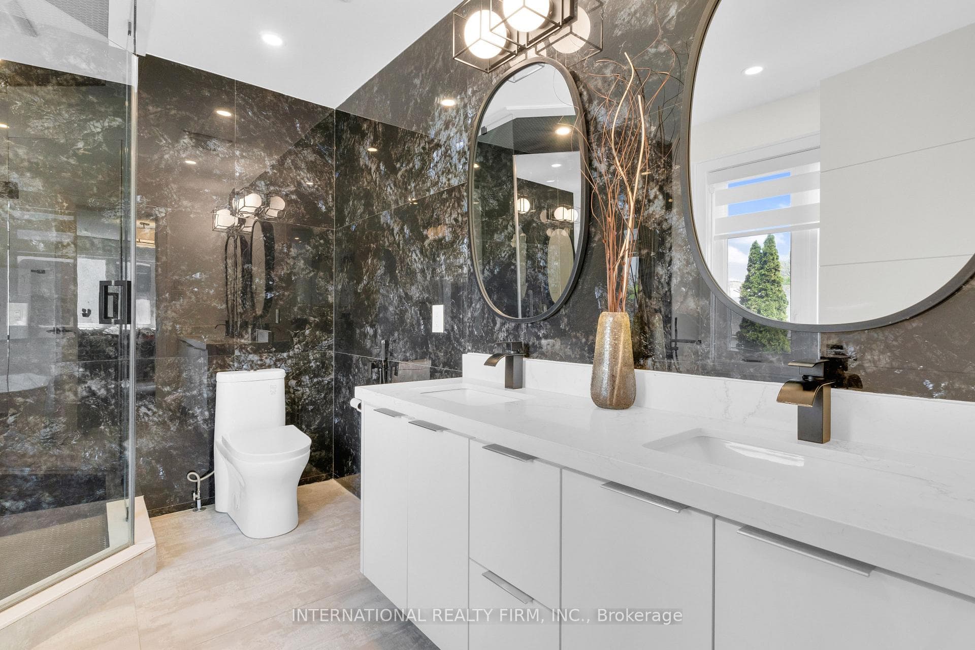 46 Sunnypoint Crescent photo 23