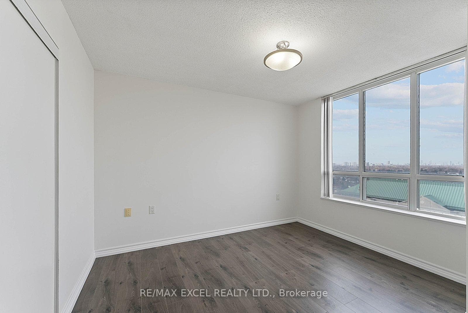 2627 Mccowan Road Unit 1906 photo 22
