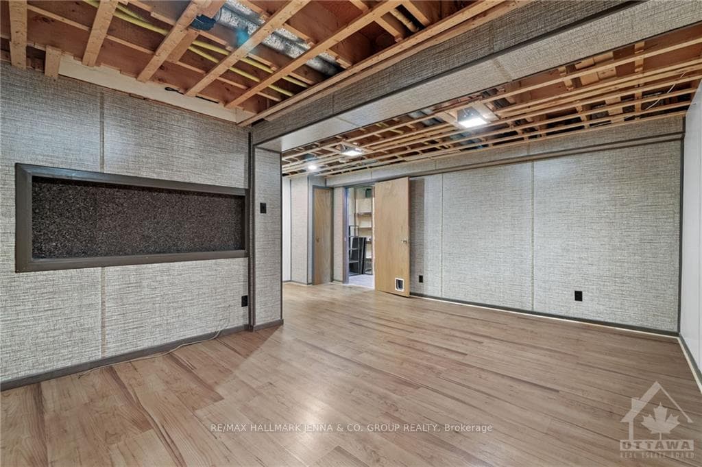 29 MEADOWBANK Drive photo 25