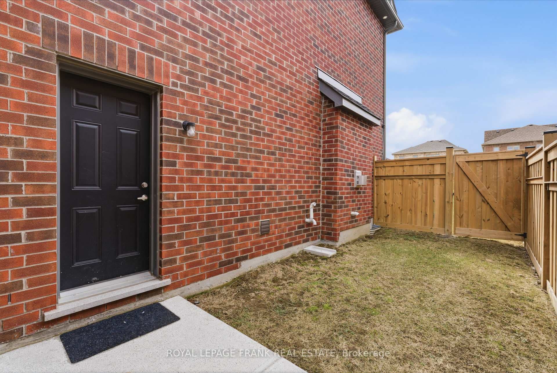23 Wamsley Crescent photo 33