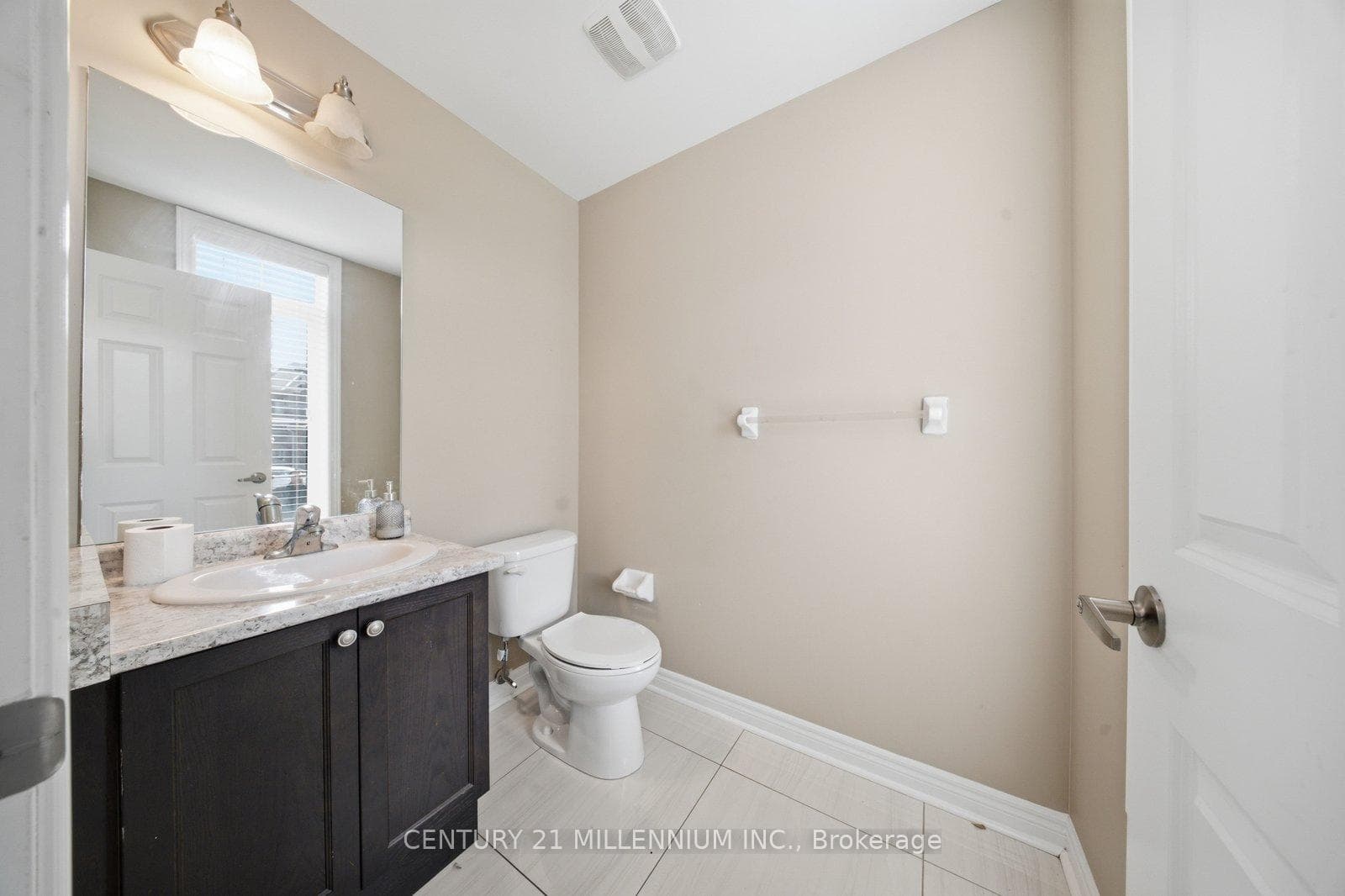 1153 Upper Thames Drive photo 18