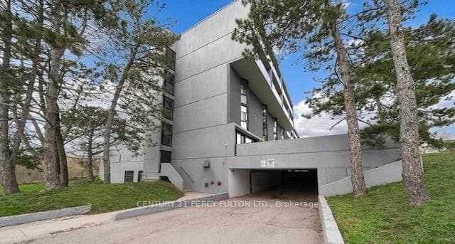 454 Centre Street Unit 418 photo 4