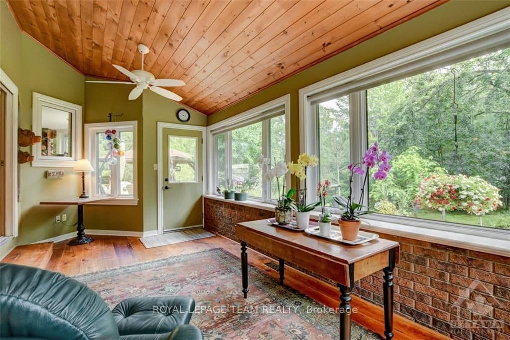 18 GRIERSON Lane photo 17
