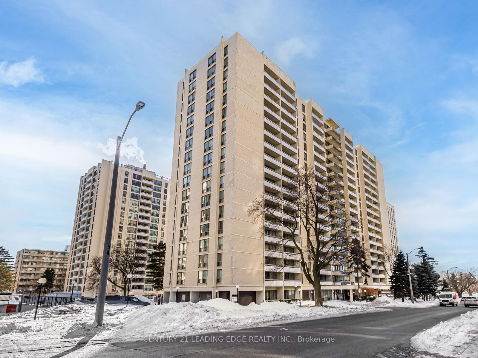 377 Ridelle Avenue Unit 718 photo 1