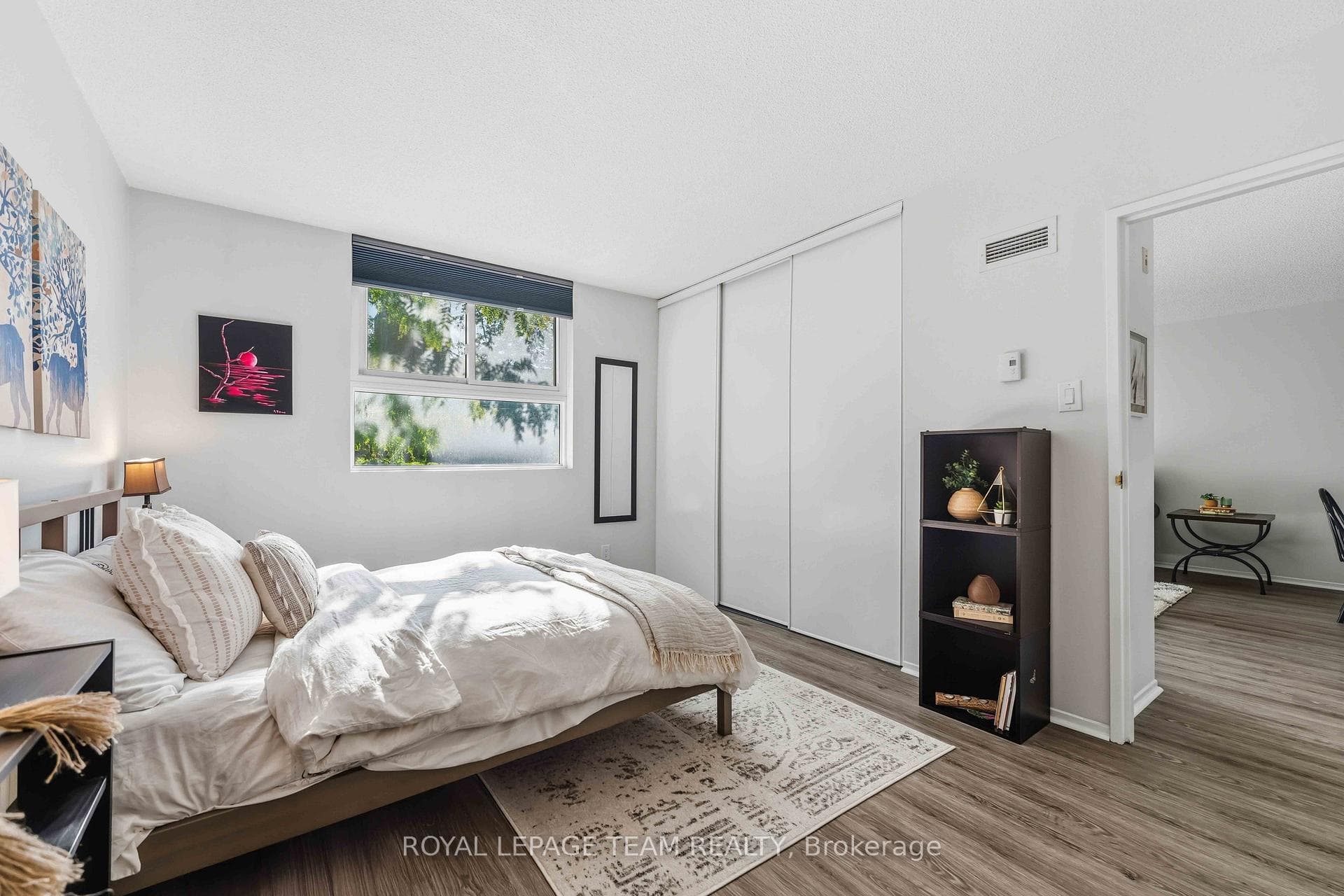 110 Forward Avenue Unit 203 photo 23