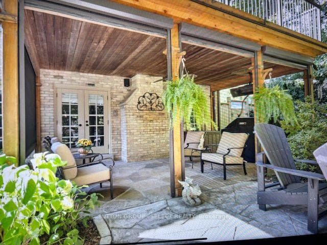 129 Wychwood Place photo 38