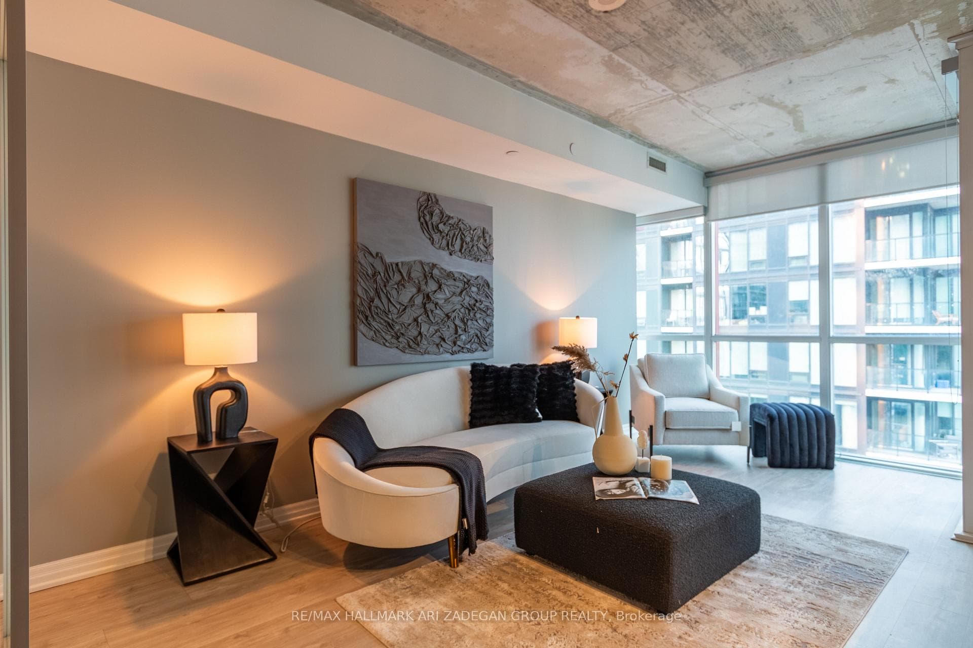 88 Blue Jays Way Unit 2503 photo 8