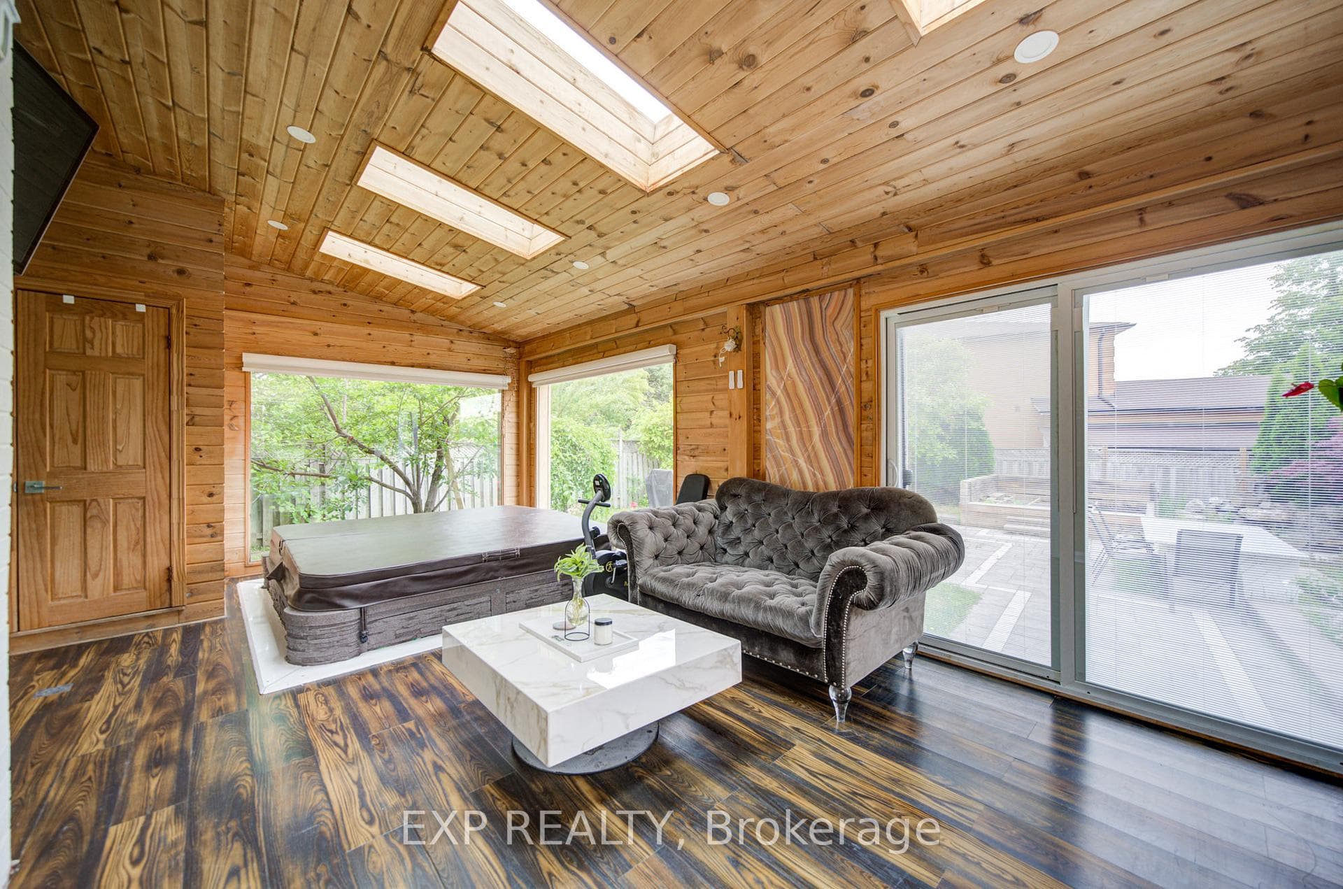 59 Yorkland Street photo 19