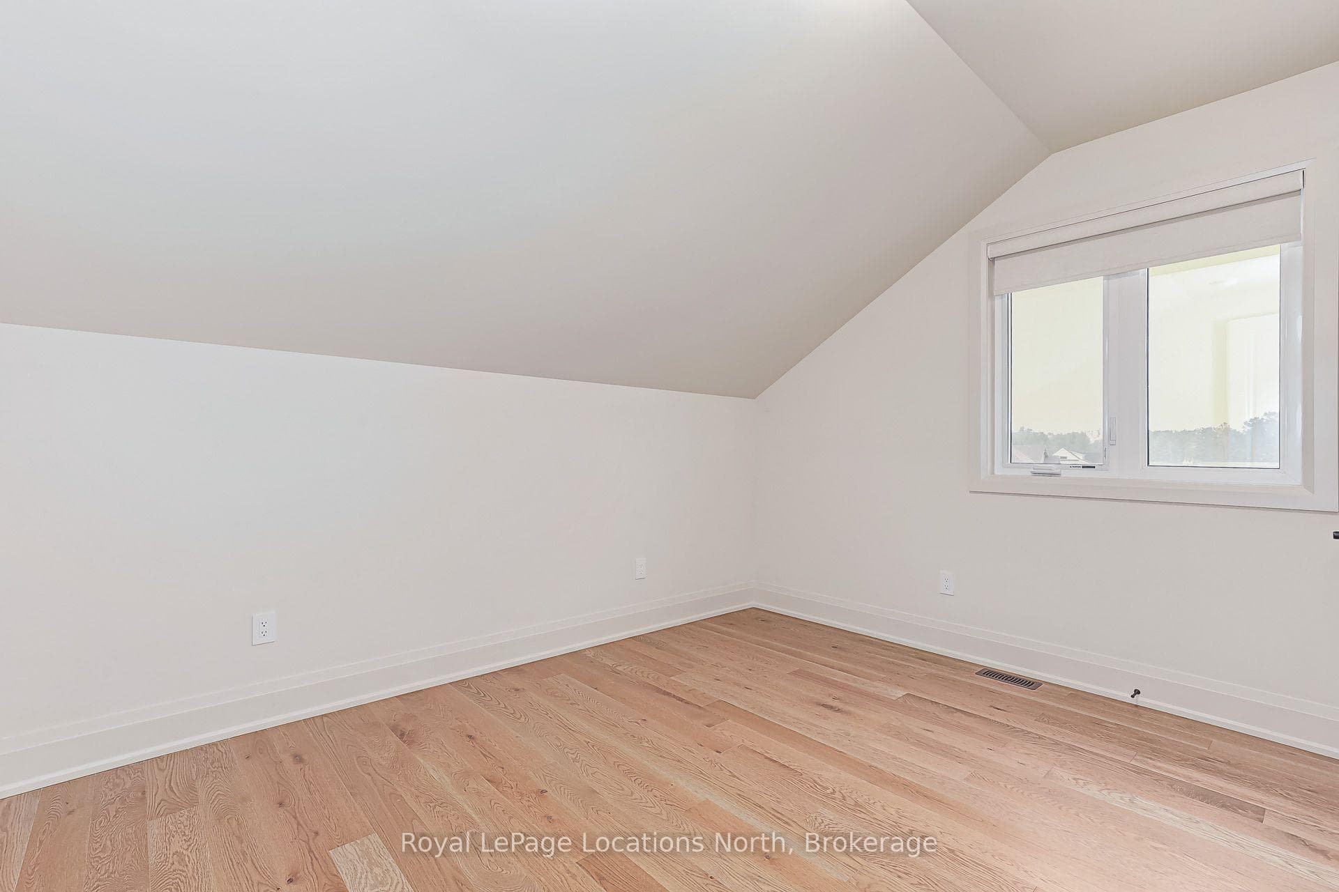 bedroom on 2nd floor