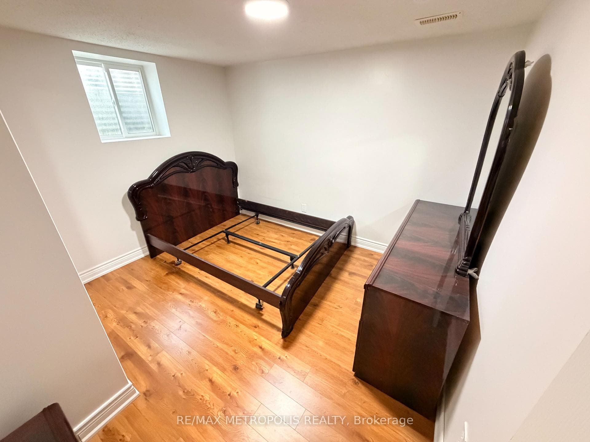 216 Gwendolyn Street Unit #Basement photo 9