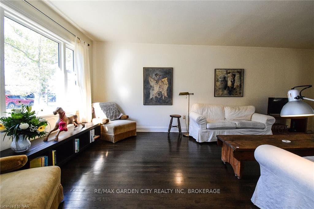 105 Glenwood Avenue photo 3