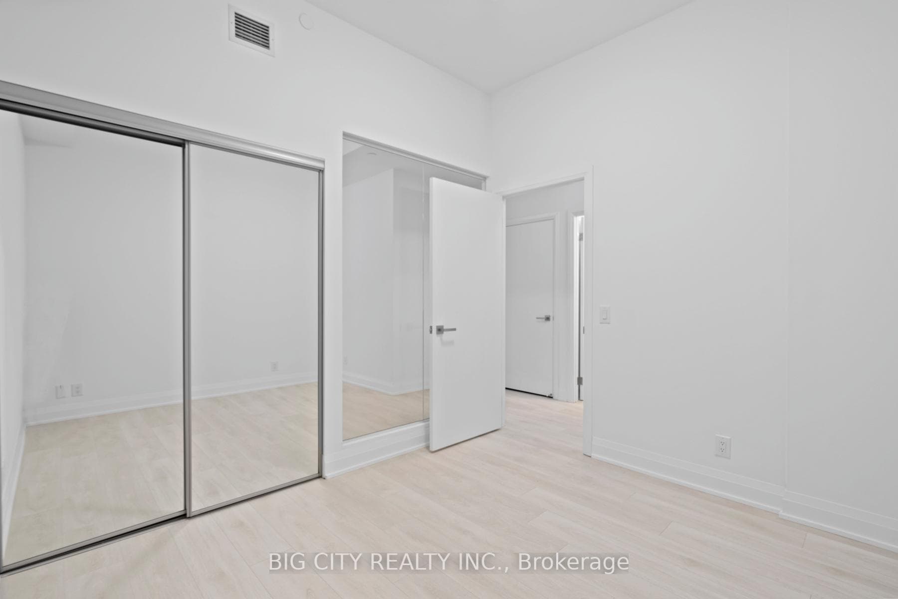 33 Frederick Todd Way Unit 603 photo 17