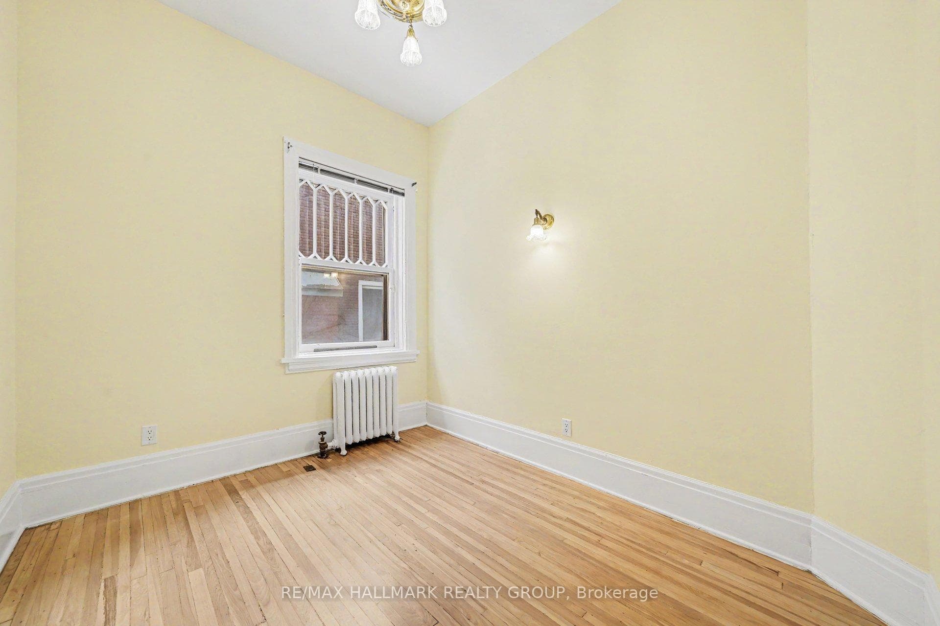 413 Elgin Street Unit 4 photo 13