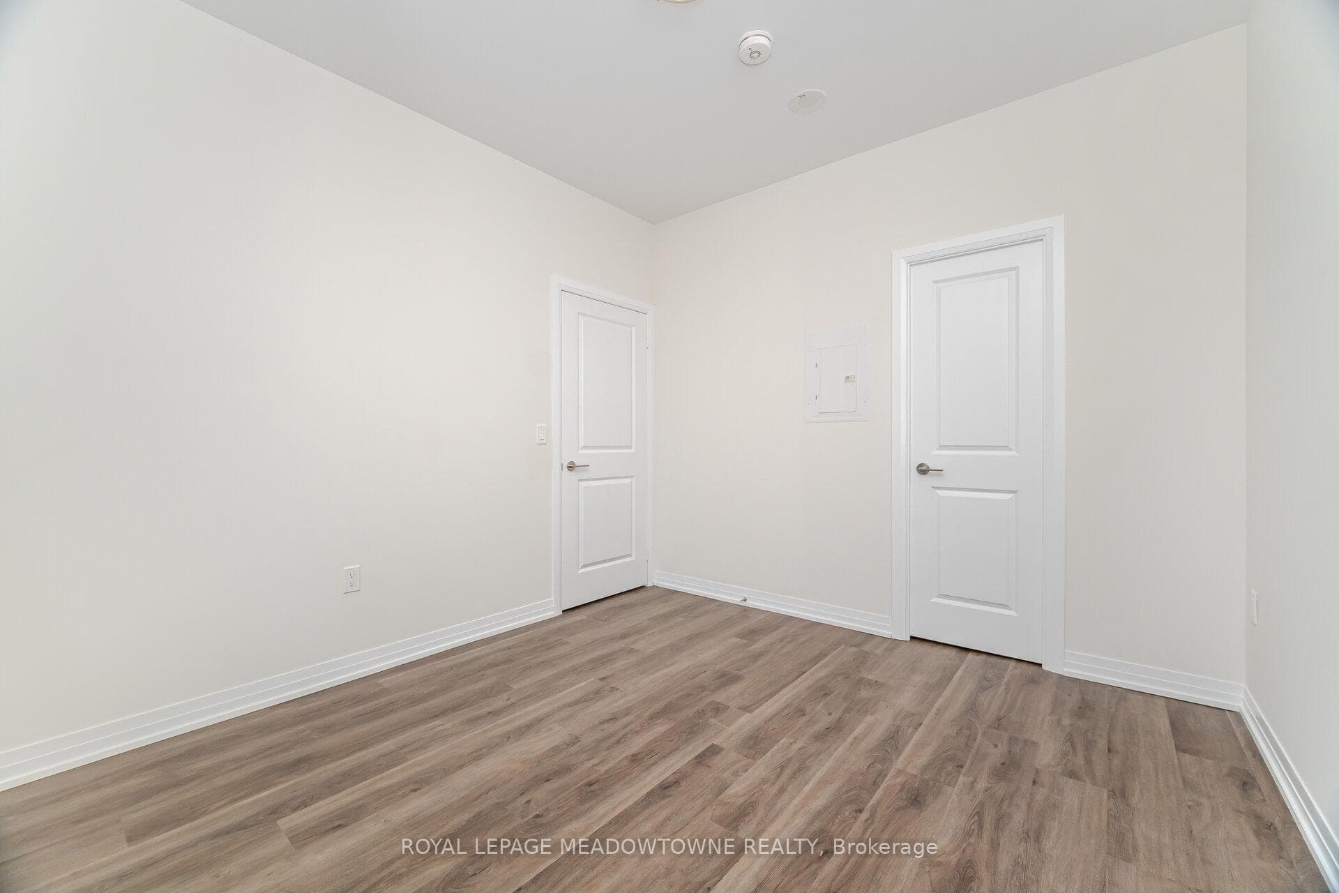 15 Watergarden Drive Unit 207 photo 22