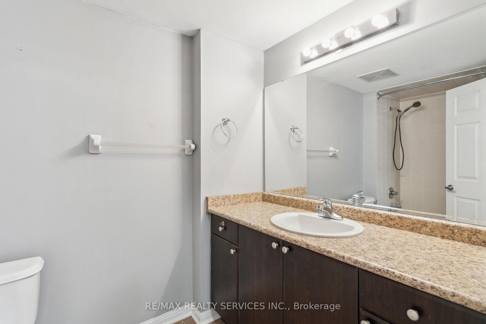 3070 Rotary Way Unit 117 photo 17