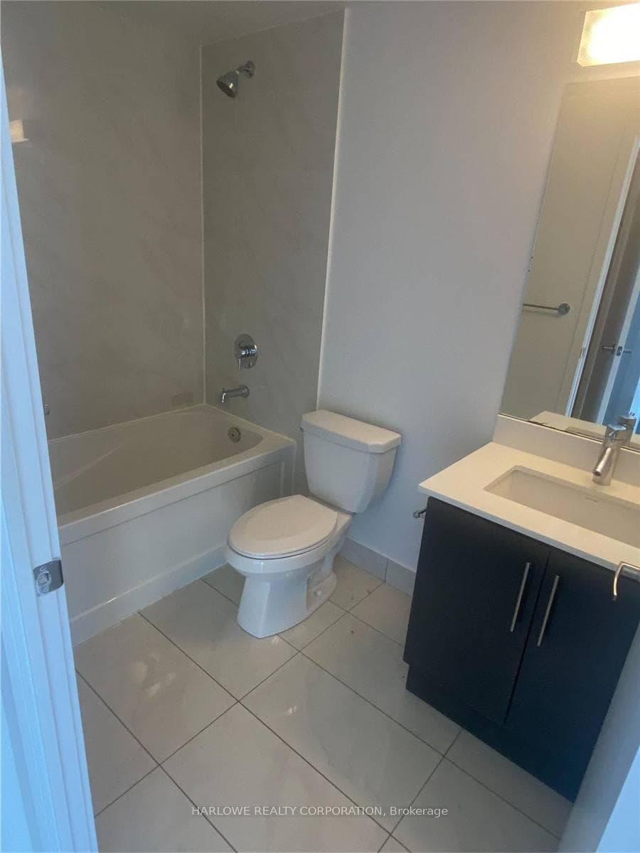 58 Orchard View Boulevard Unit 1510 photo 9