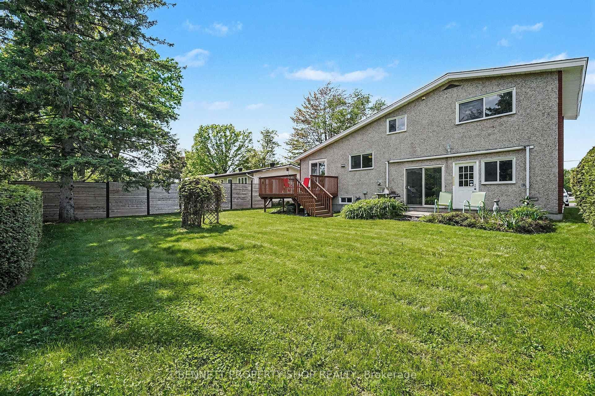 30 Corkstown Road photo 23